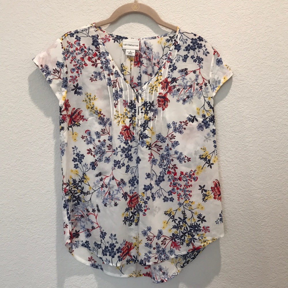 Flows light weight Liz Claiborne blouse